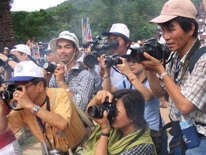 Nhà báo có cần thi sát hạch